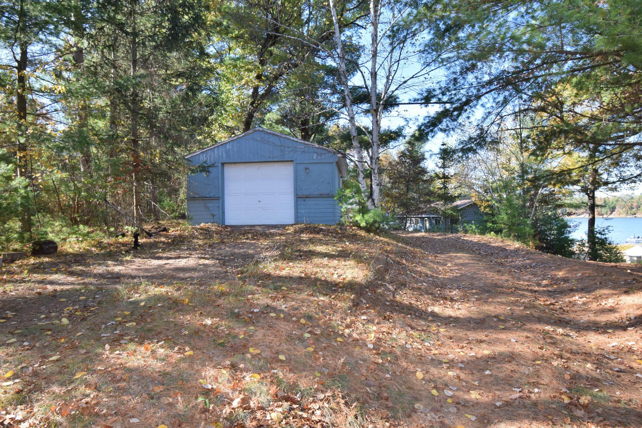 2906 E Long Lake Road Property Photo 13