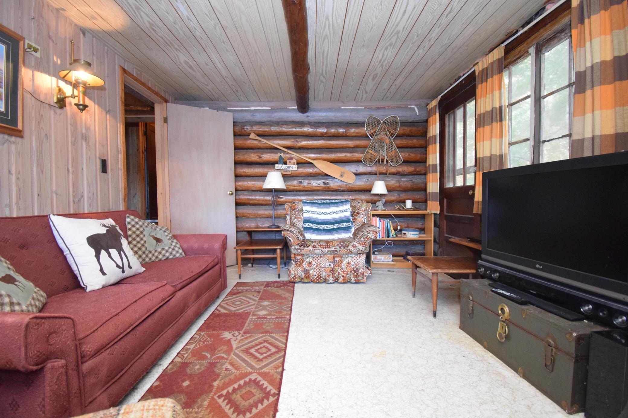 2906 E Long Lake Road Property Photo 21