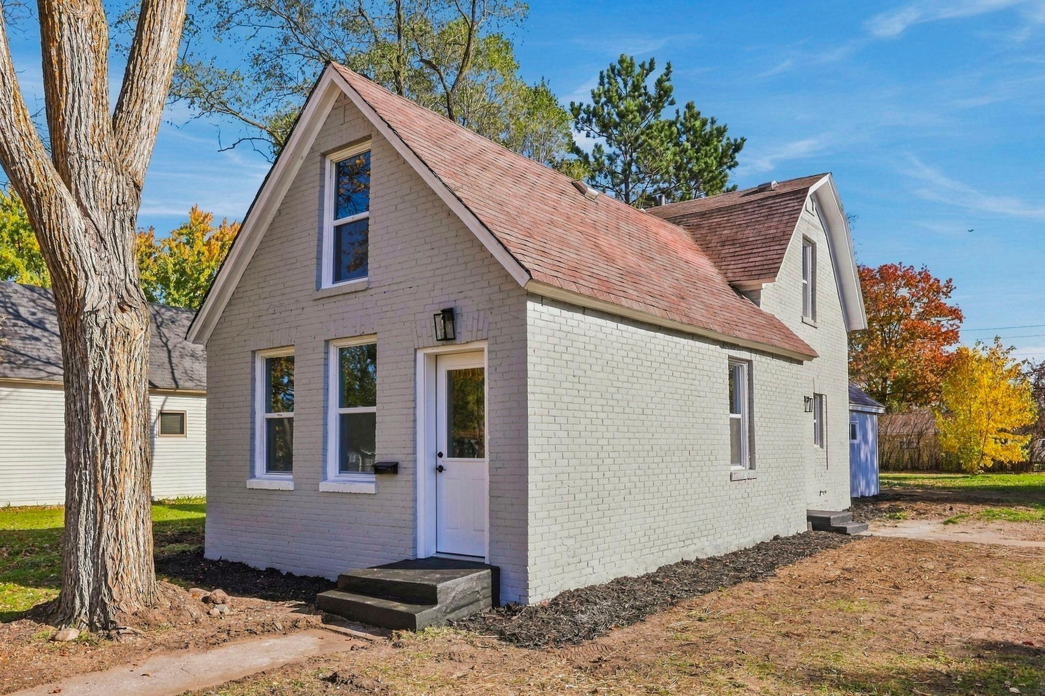 317 5th Street Sw Property Photo 1