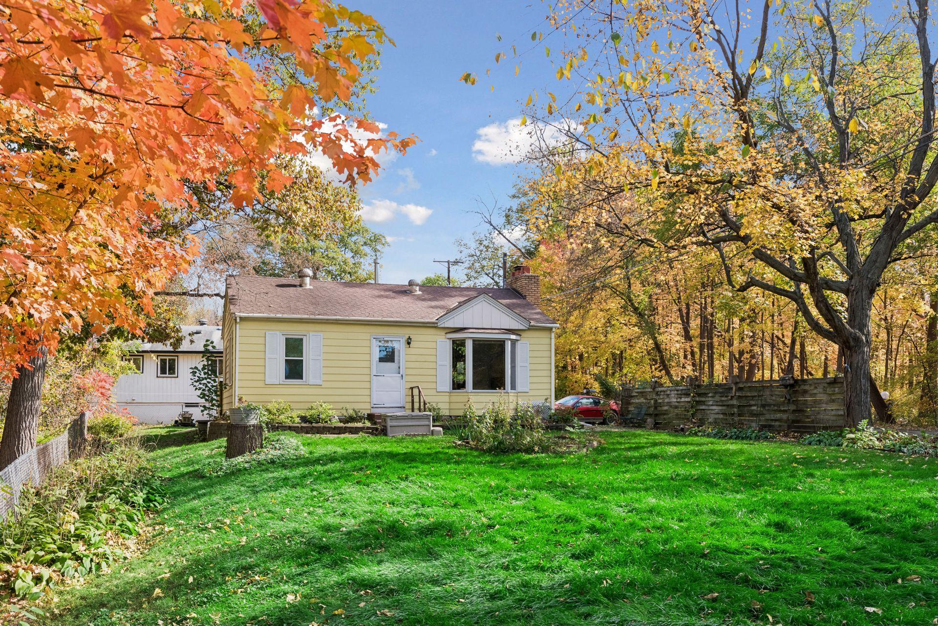 4955 Saint Albans Bay Road Property Photo 1
