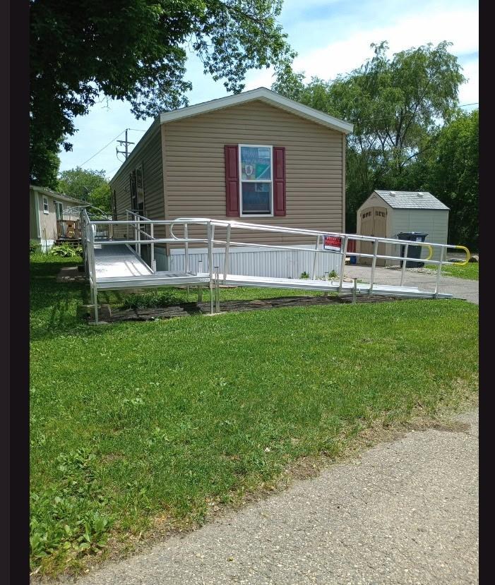 162 Lynn Lane Property Photo 1