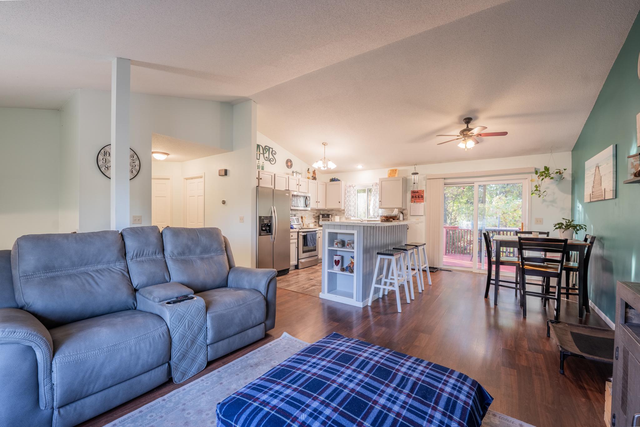 2411 Kenora Parkway Property Photo 6