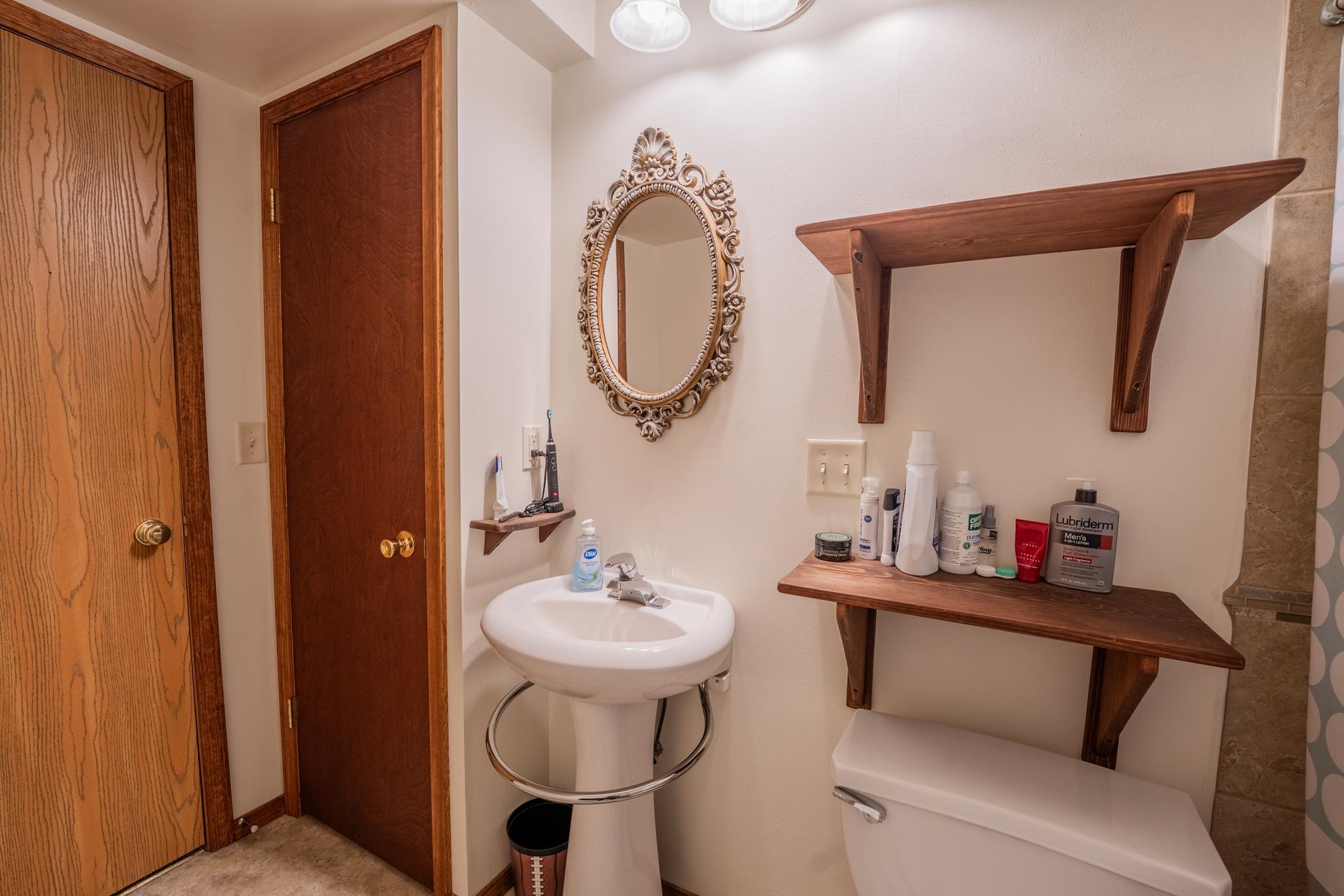 2411 Kenora Parkway Property Photo 24