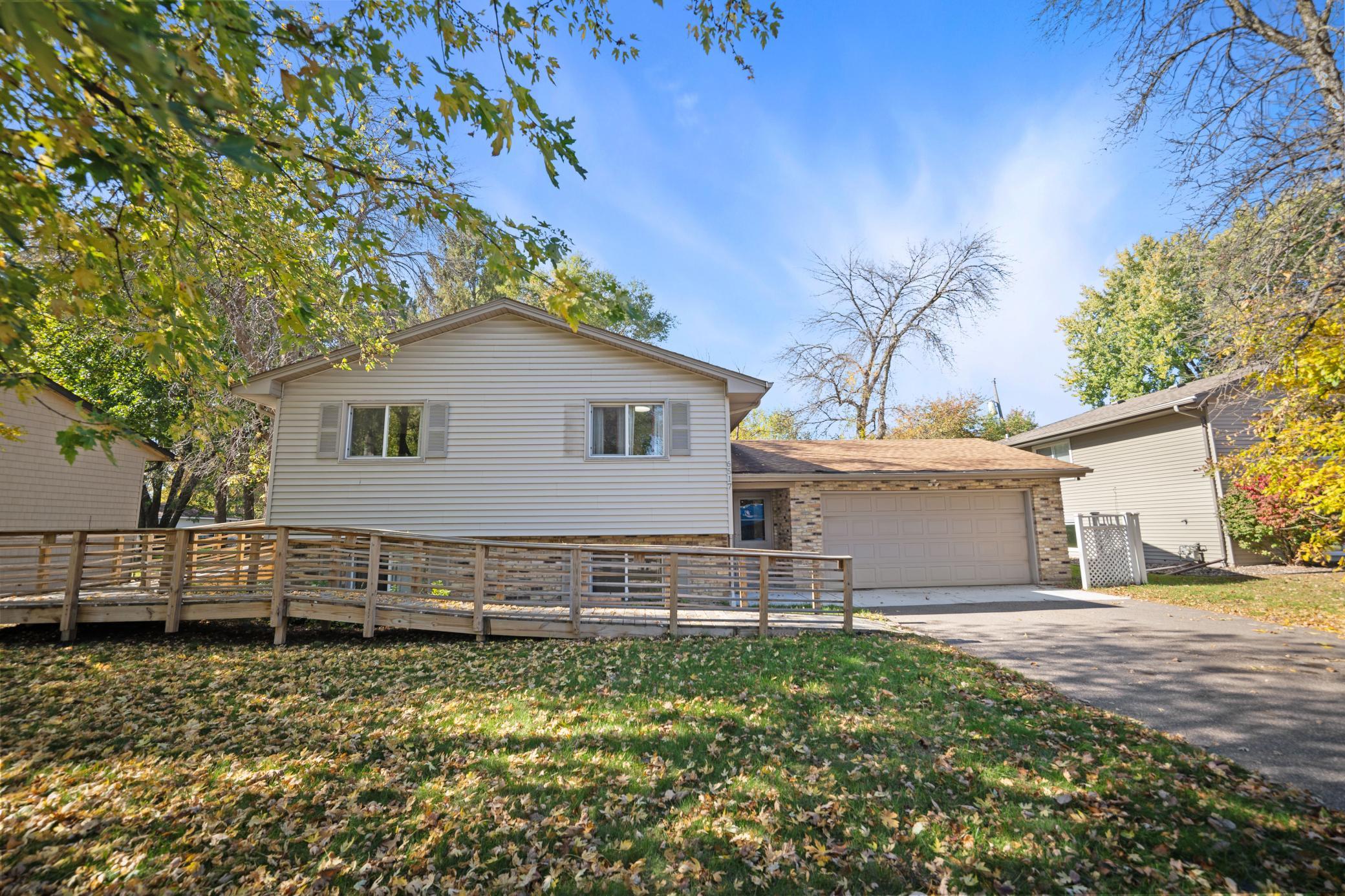 6517 Edgewood Avenue N Property Photo 1