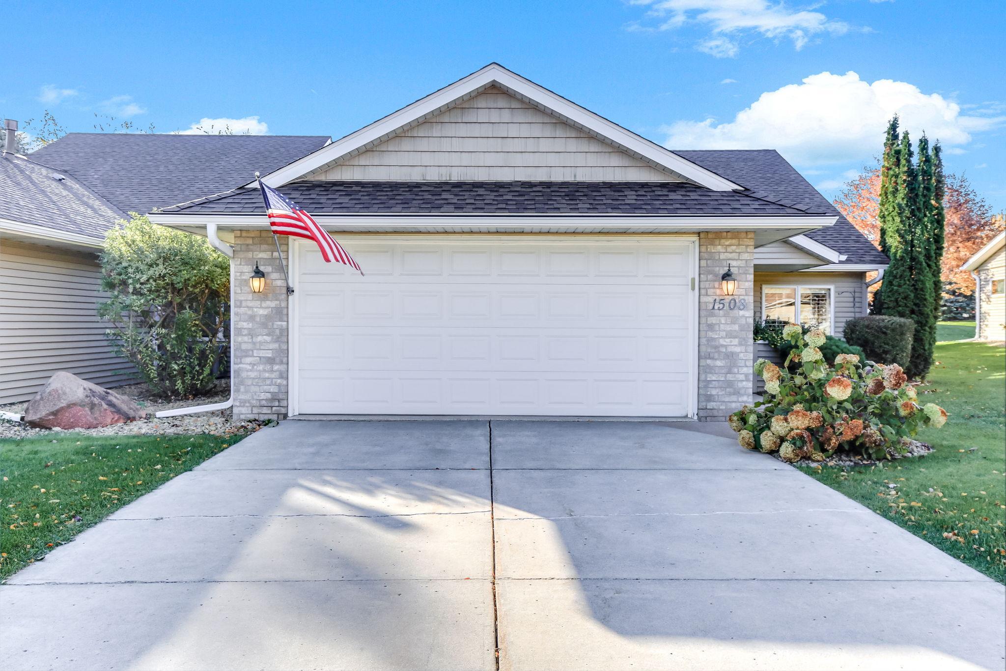 1508 Carleton Drive Property Photo 1