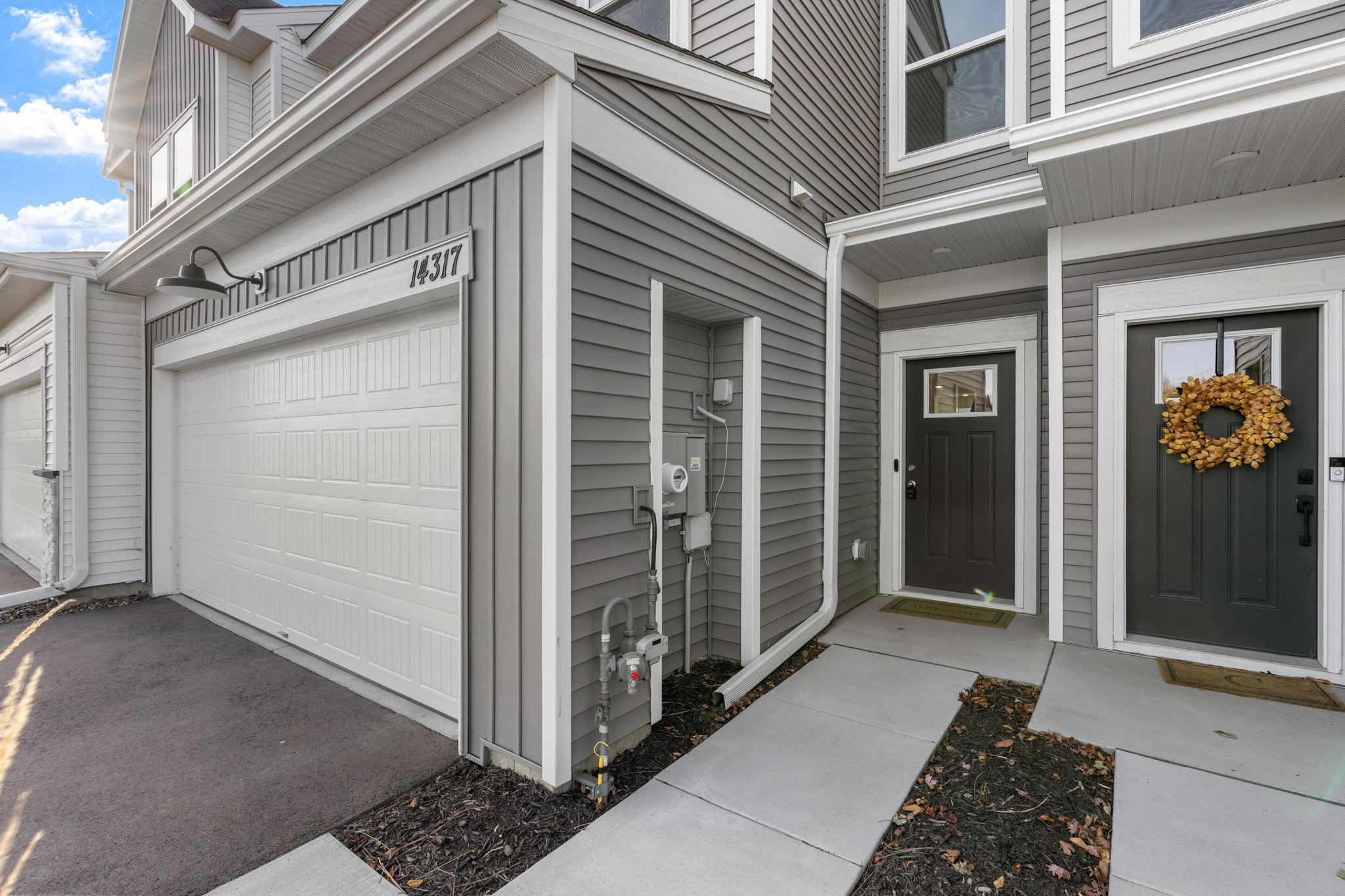 14317 103rd Place N Property Photo 4