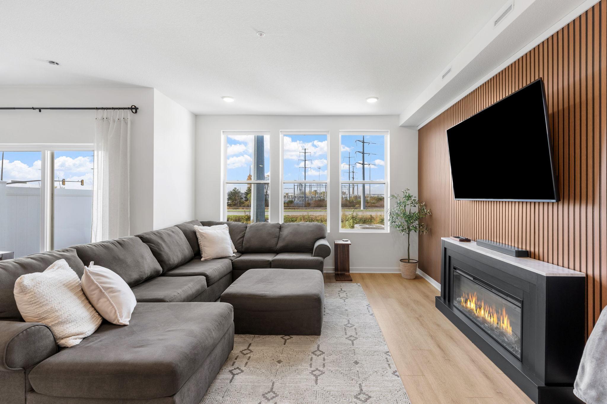 14317 103rd Place N Property Photo 12