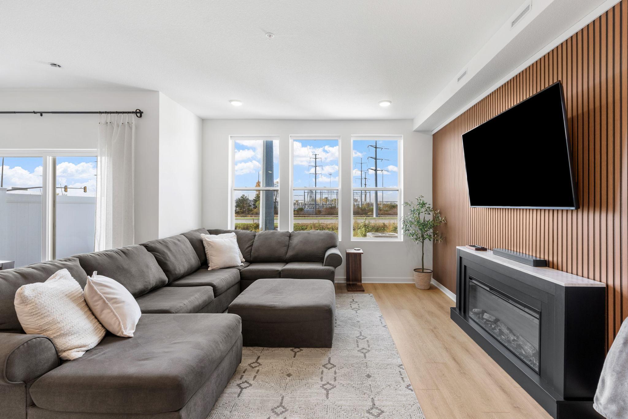 14317 103rd Place N Property Photo 13