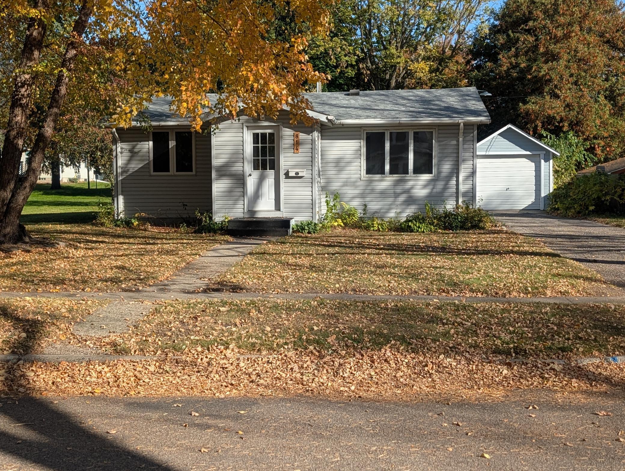 814 S 10th Street Property Photo 1
