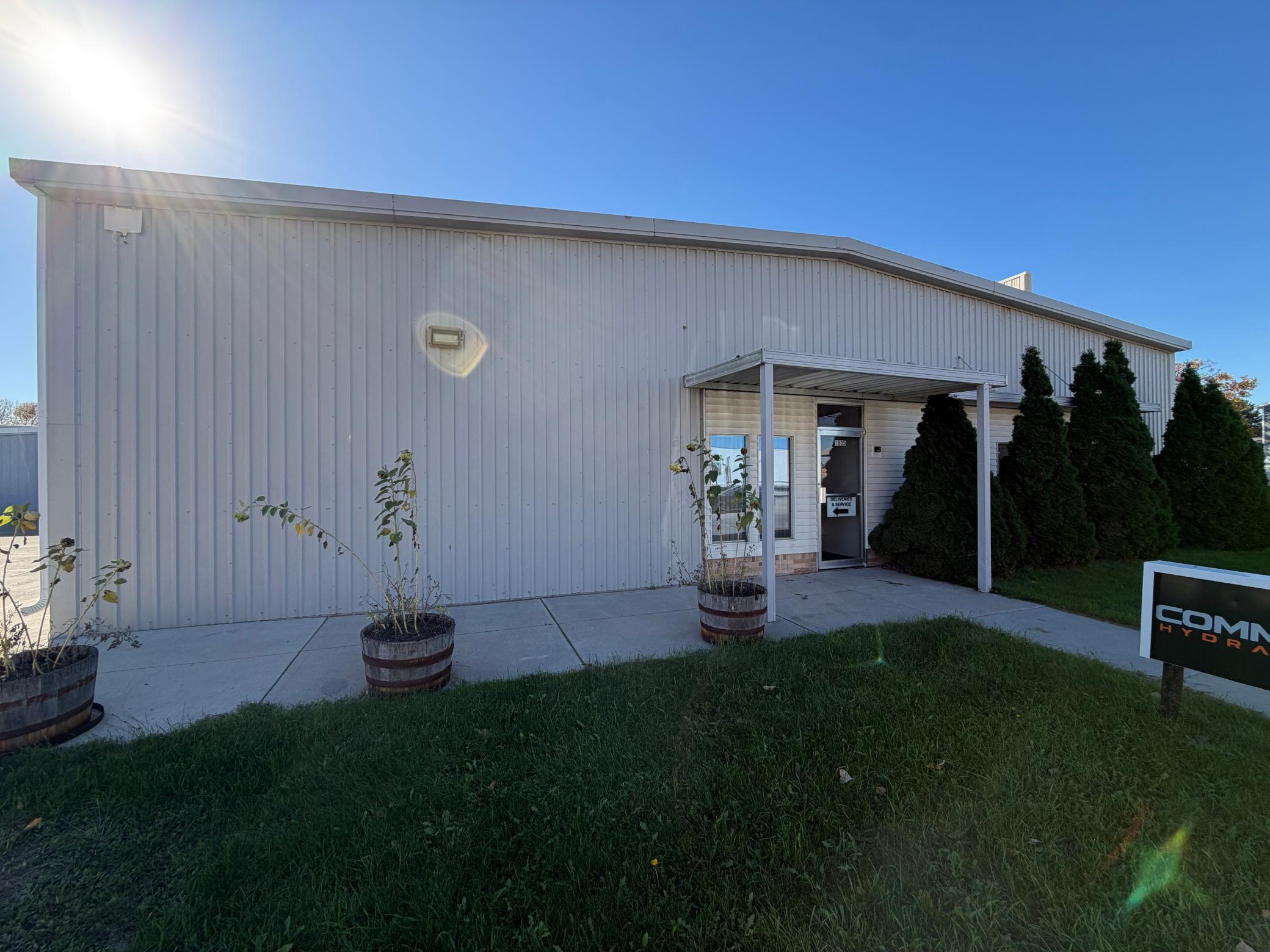1805 2nd Avenue N Property Photo 1