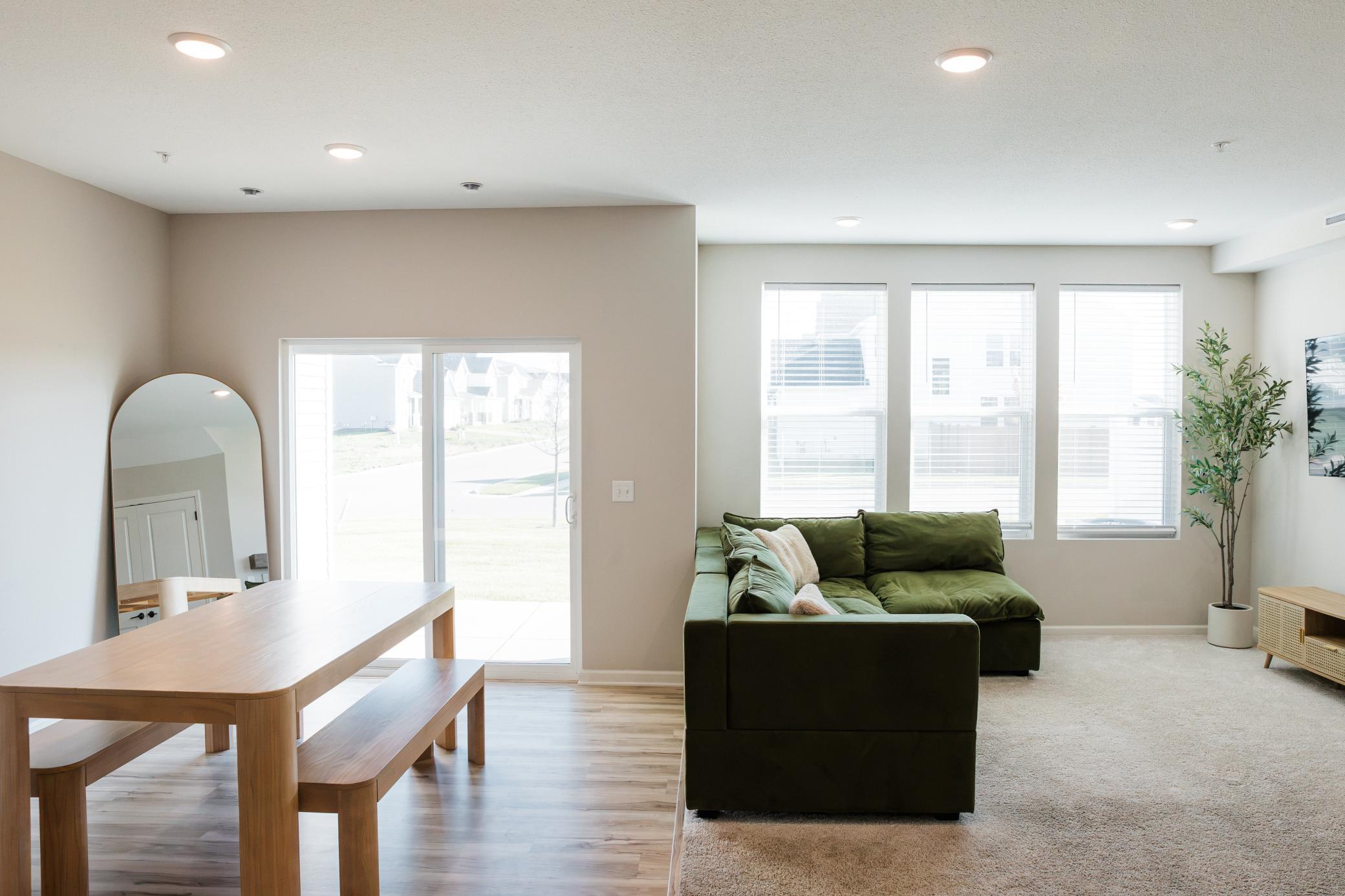 14948 Athlone Place Property Photo 4