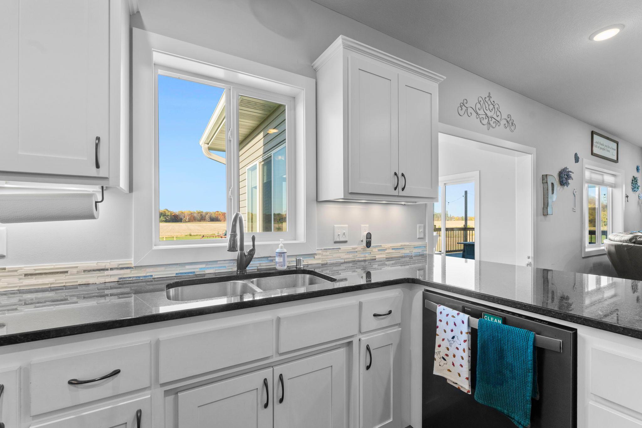 30783 Vickers Drive Ne Property Photo 7