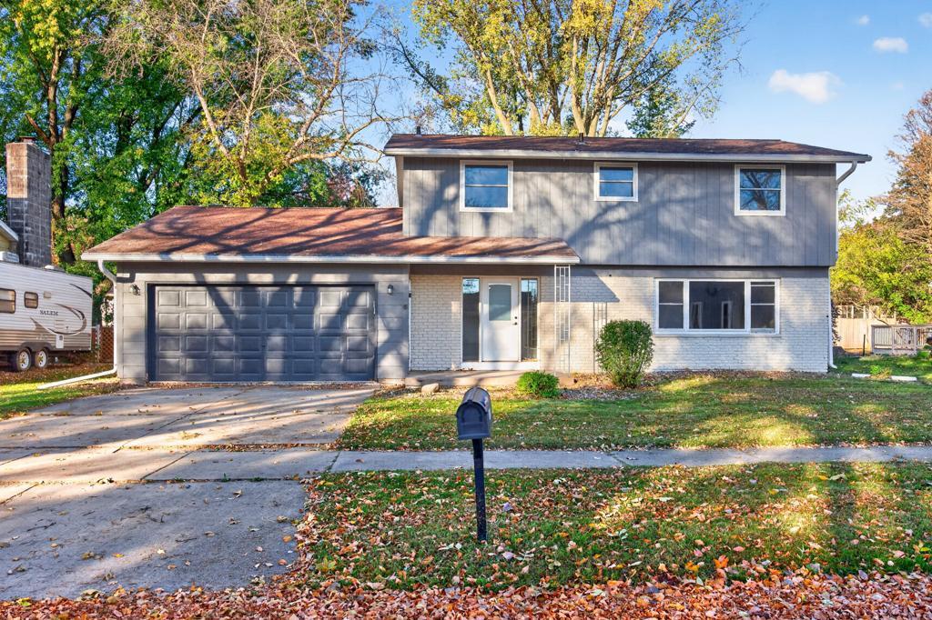 1819 Wilshire Drive Ne Property Photo 1