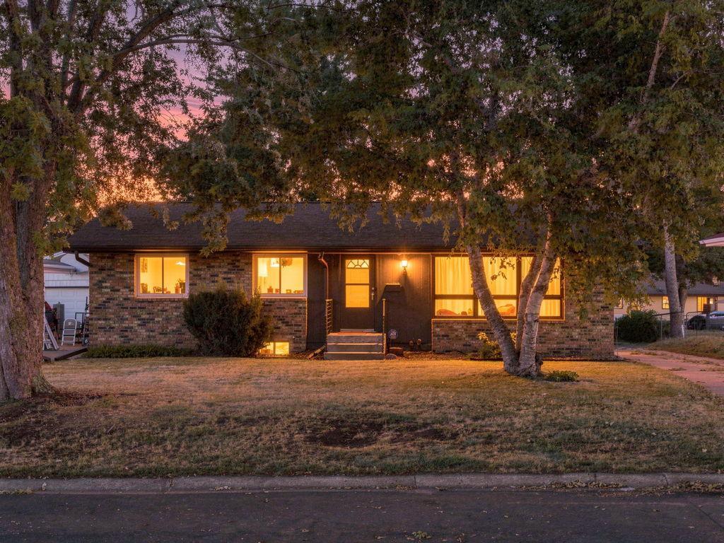725 50 1/2 Avenue Ne Property Photo 1