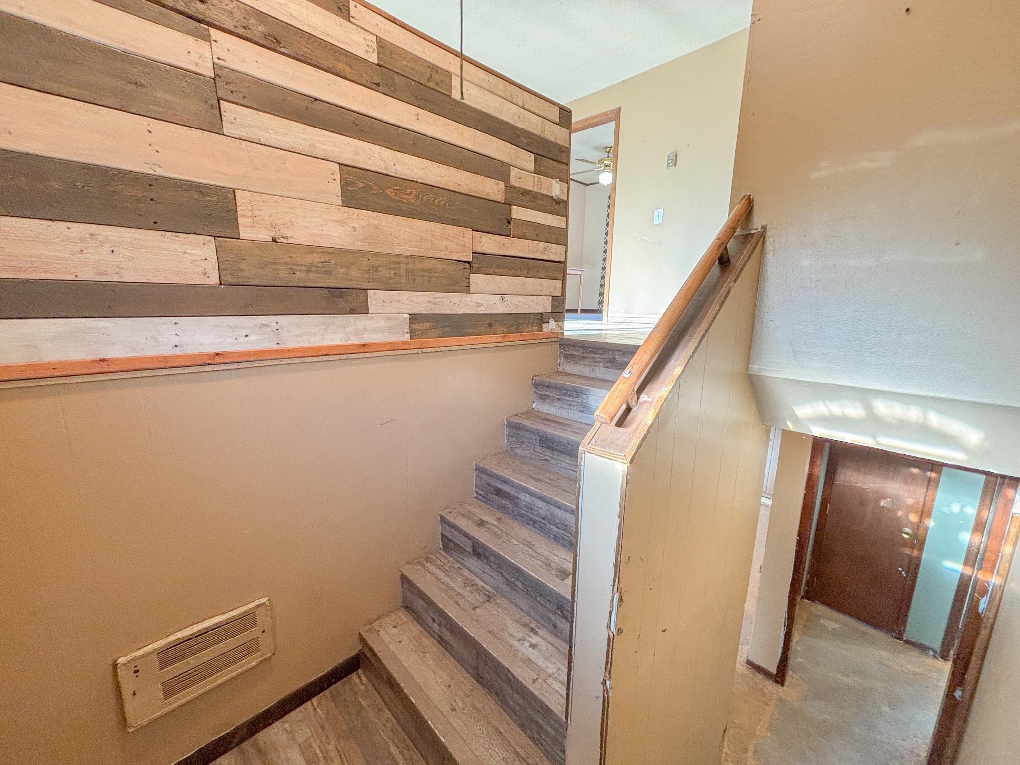 18135 Nifty Loop Property Photo 3