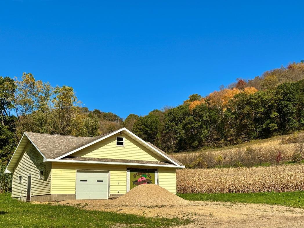 28095 Kerns Road Property Photo 24