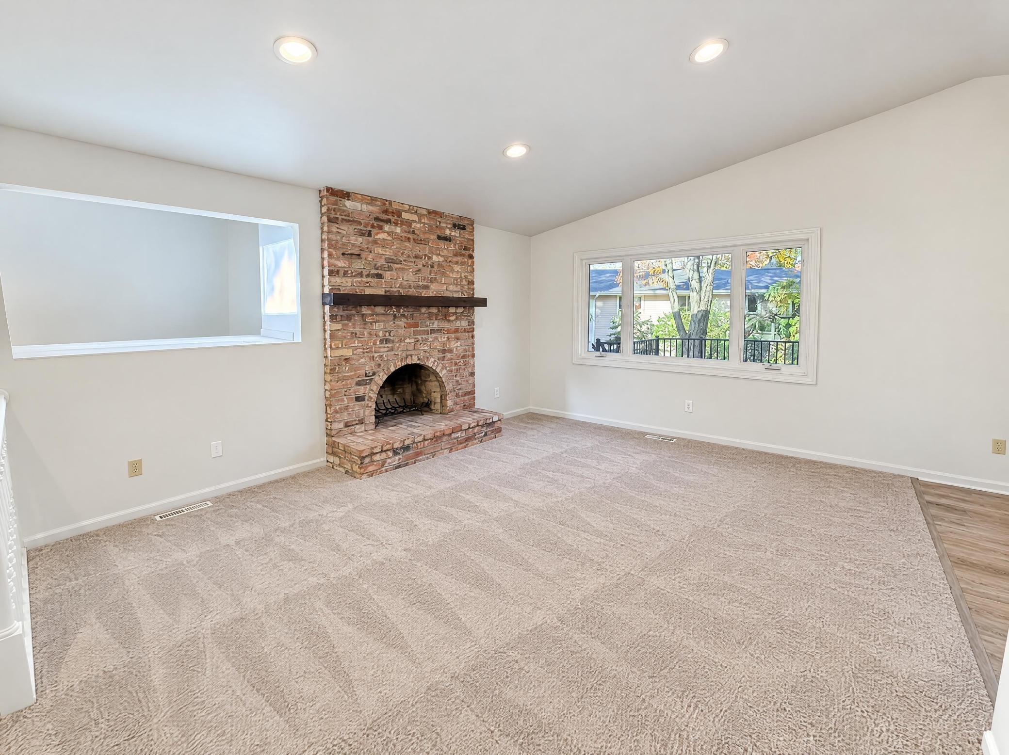 1645 Ranier Circle Property Photo 4