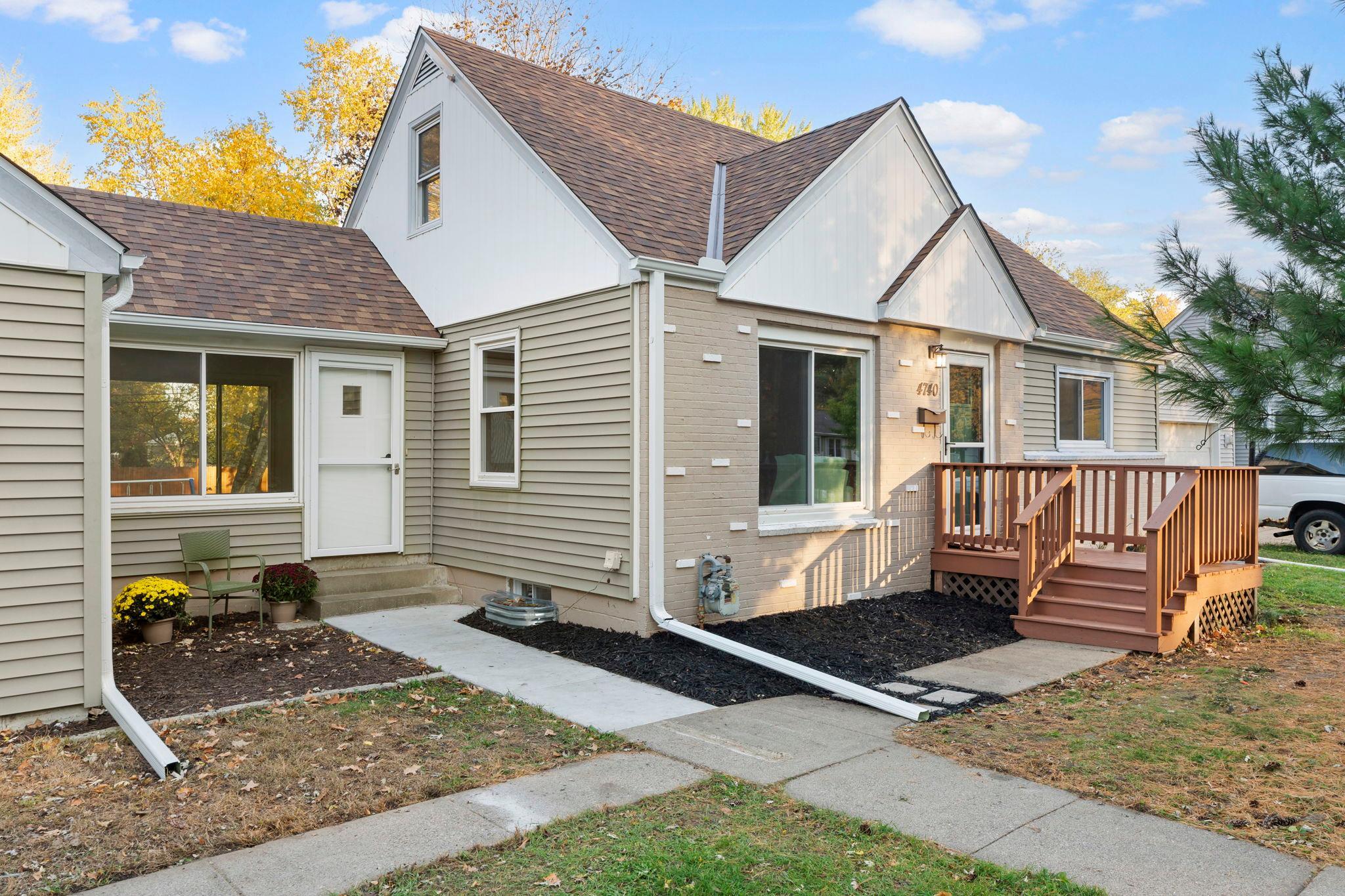 4740 Edgewood Avenue N Property Photo 1