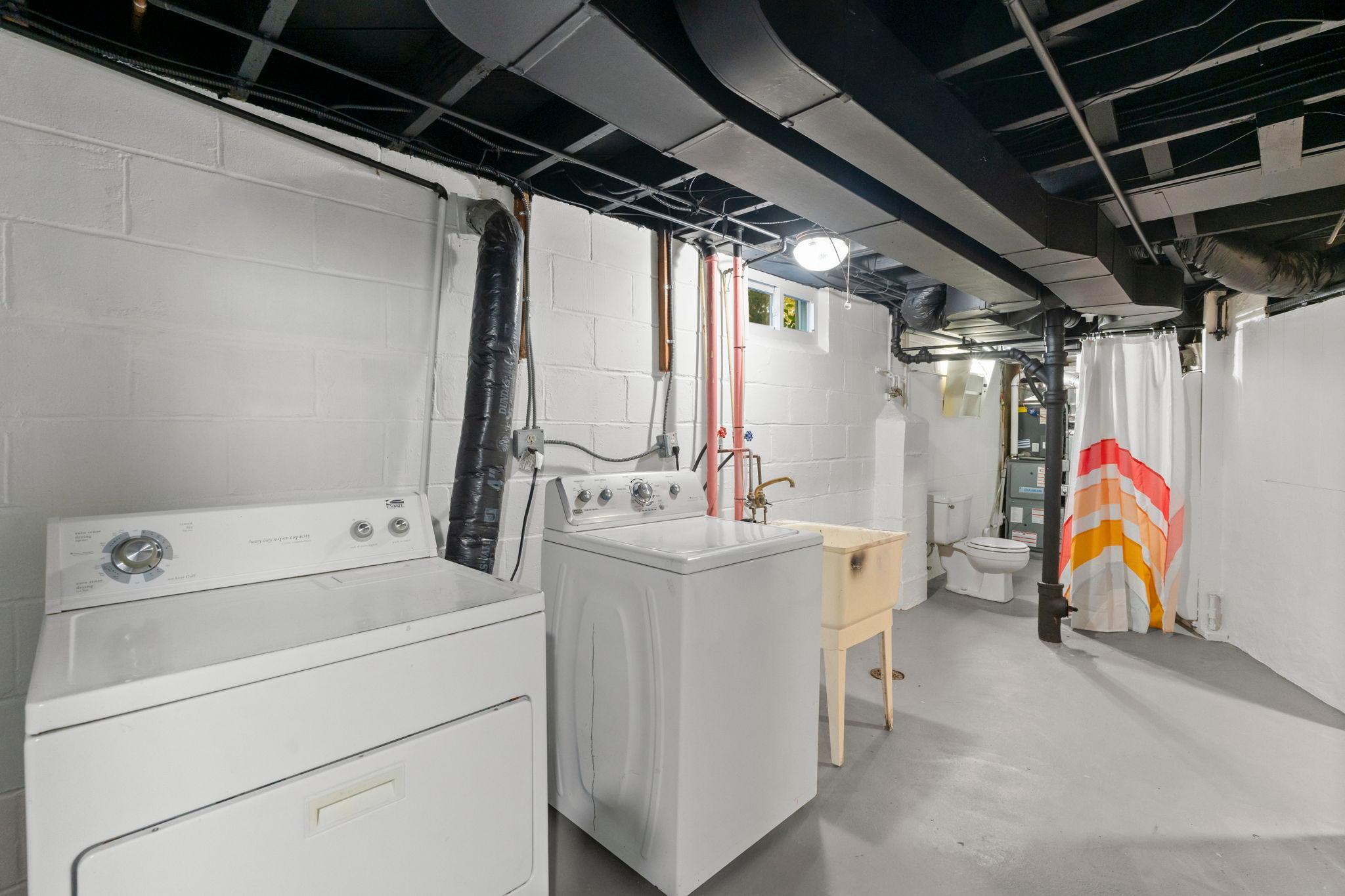 4740 Edgewood Avenue N Property Photo 36