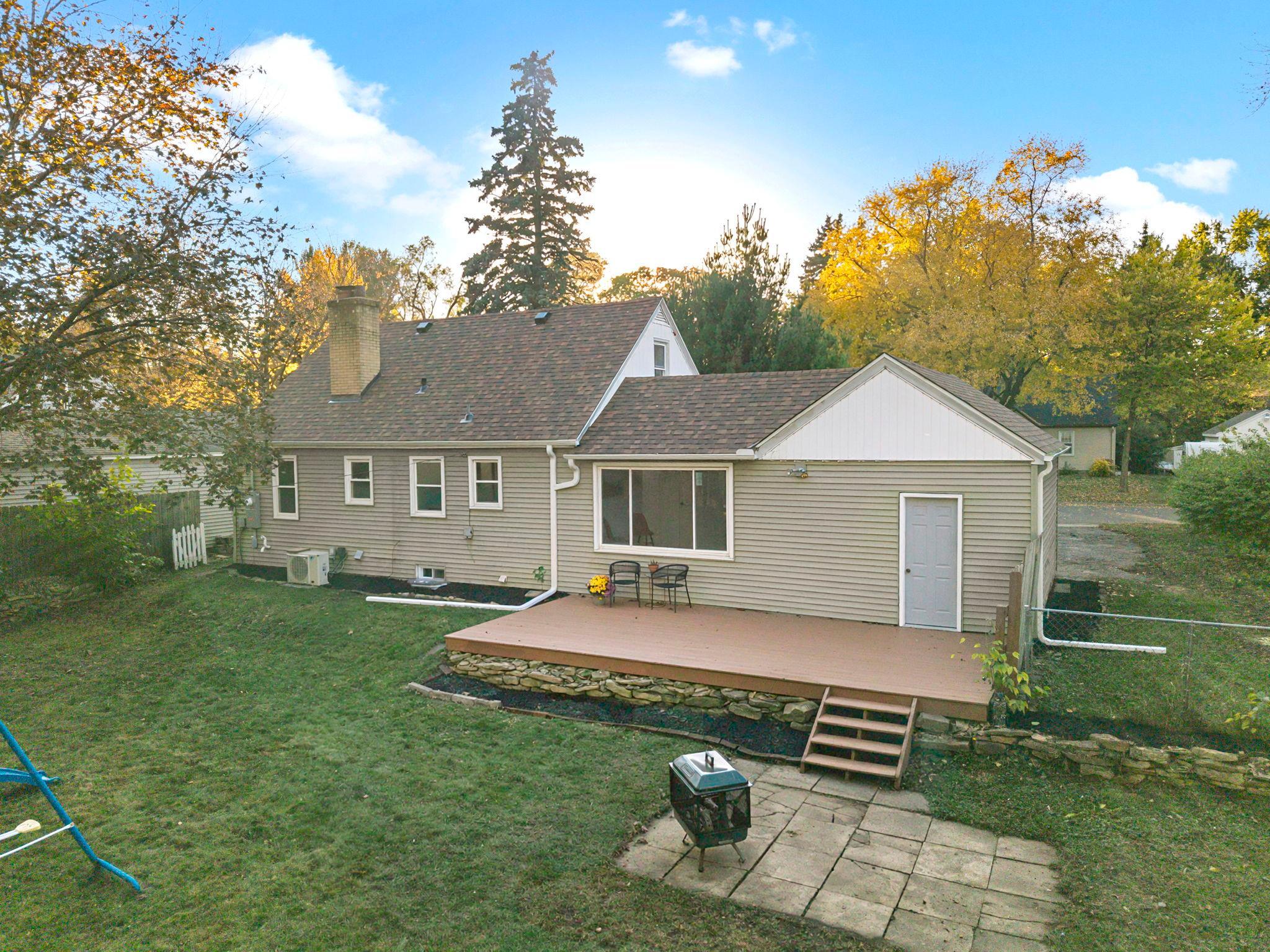 4740 Edgewood Avenue N Property Photo 38