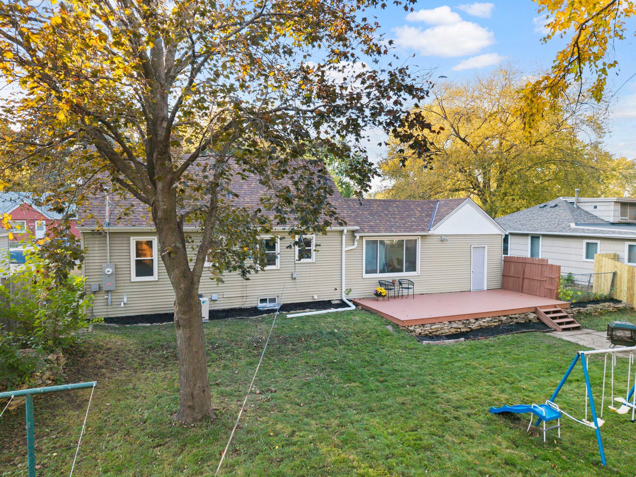 4740 Edgewood Avenue N Property Photo 39
