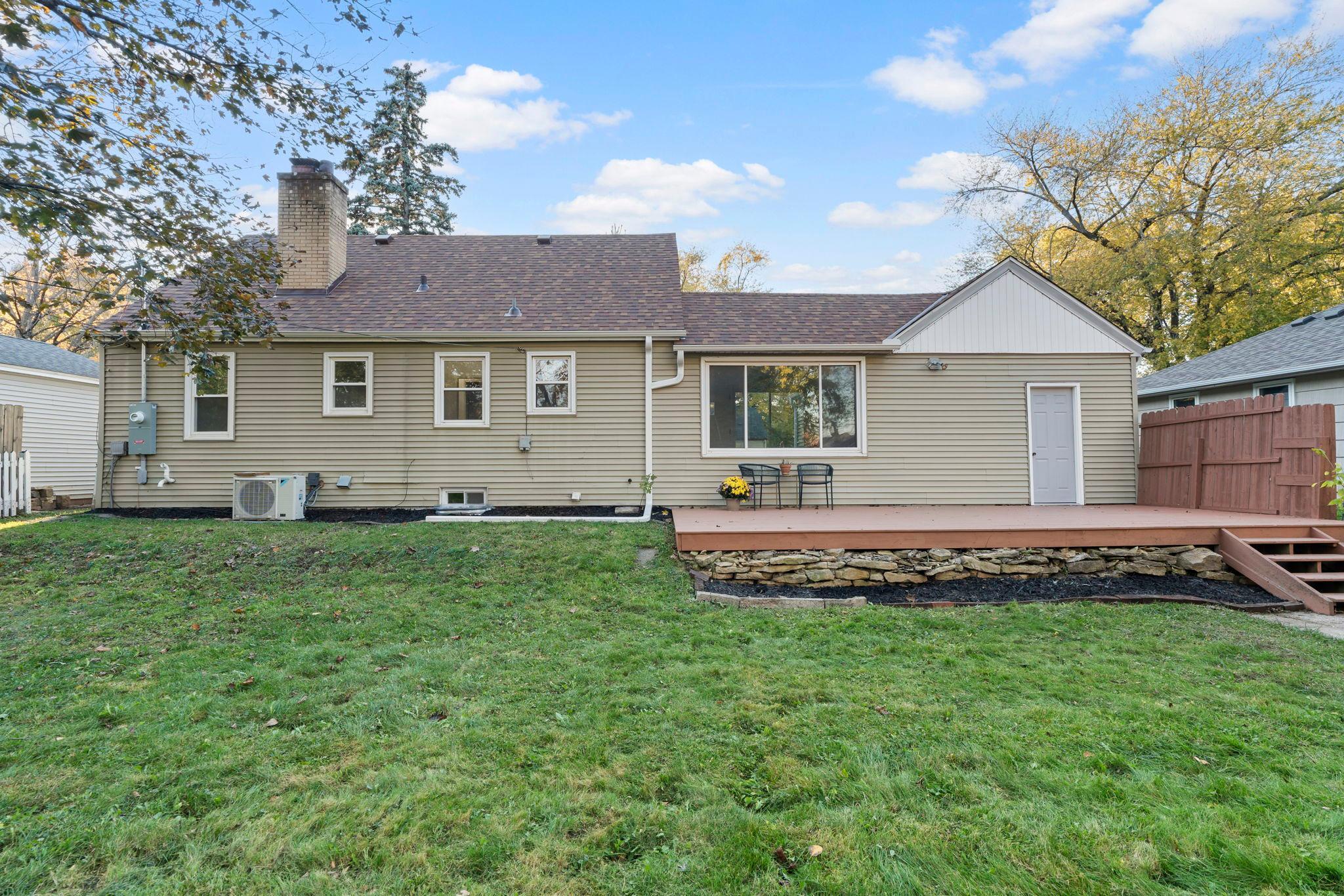 4740 Edgewood Avenue N Property Photo 41