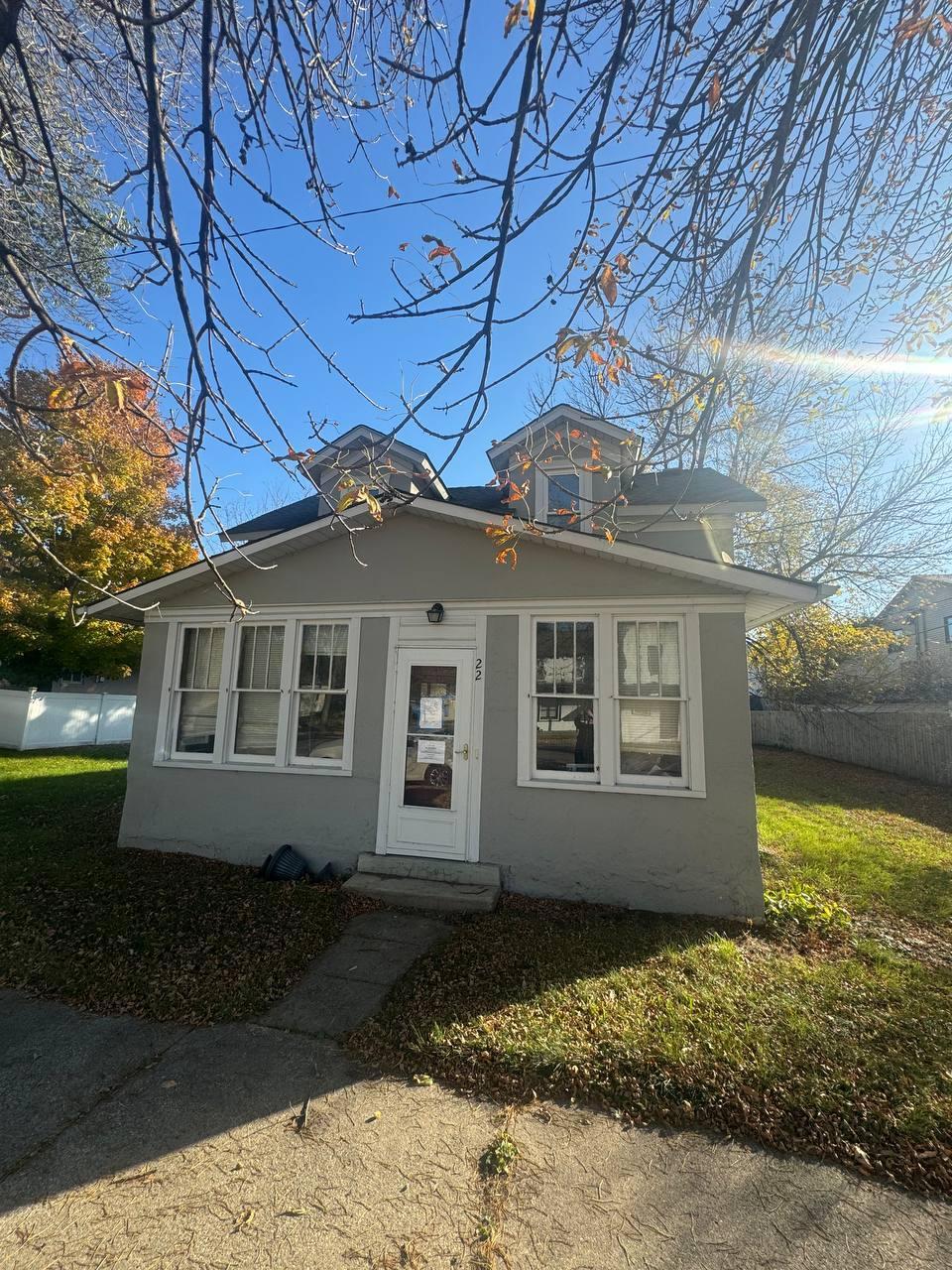 22 Hickory Street N Property Photo 1