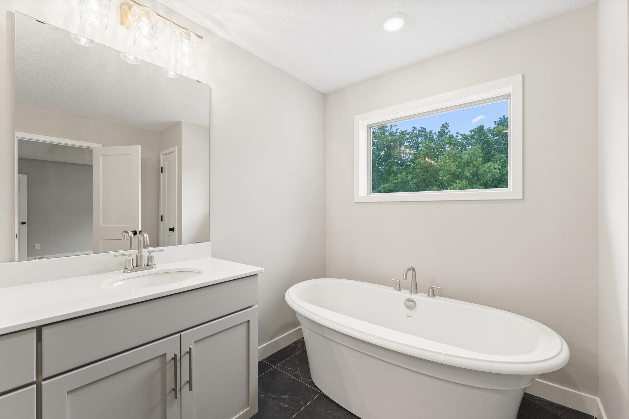 7624 22nd Avenue E Property Photo 34