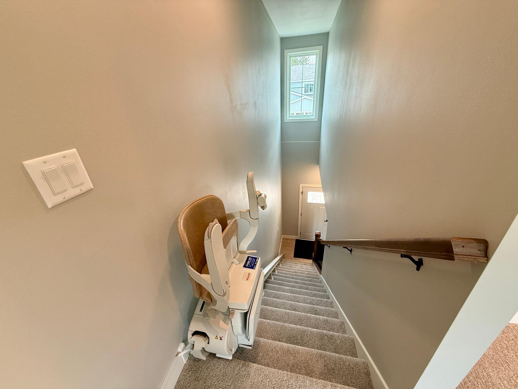 329 Martinson Boulevard Property Photo 16