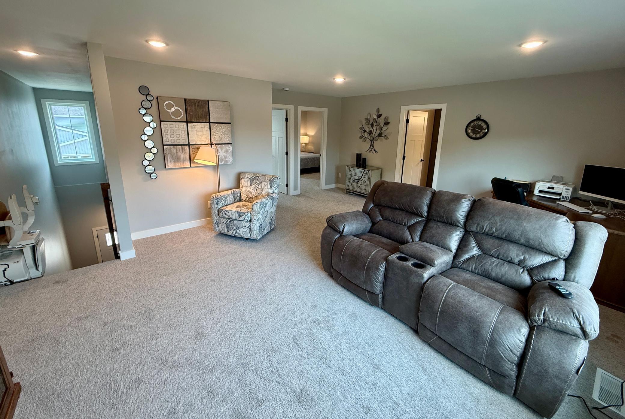329 Martinson Boulevard Property Photo 23