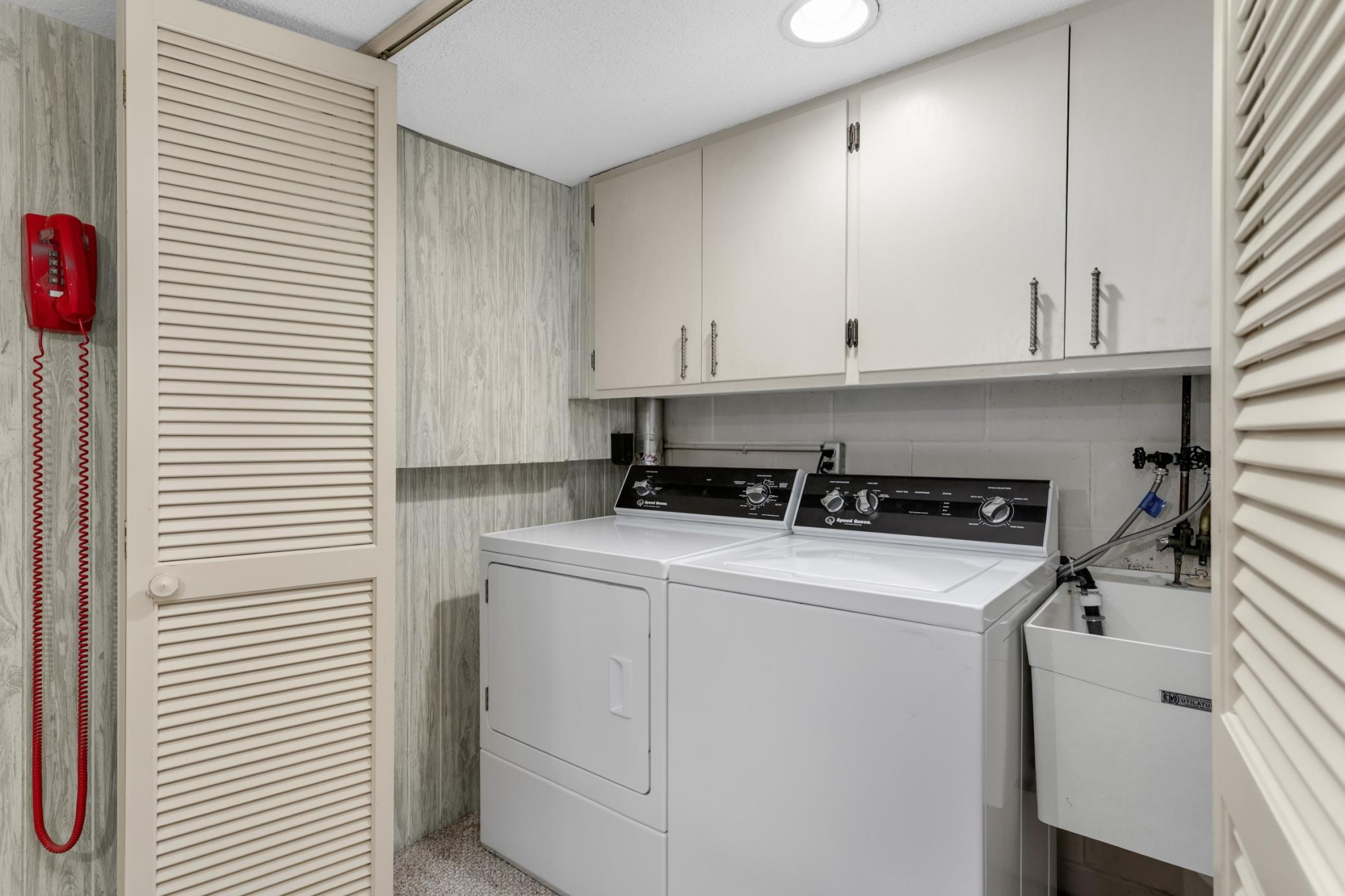10250 Berkshire Road Property Photo 19