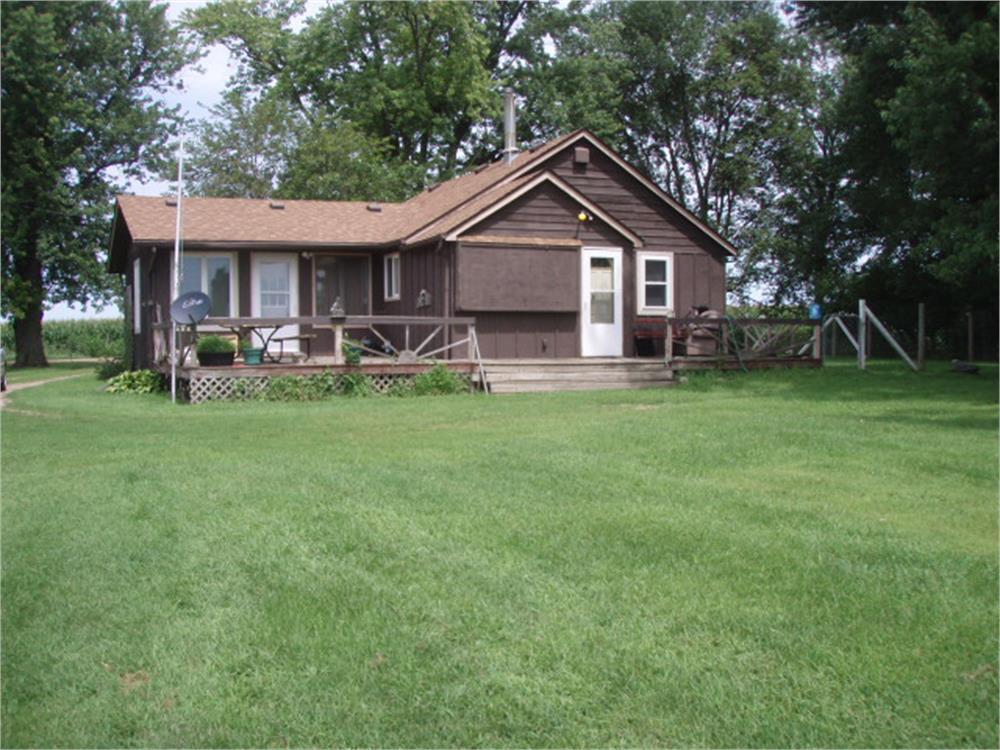 525 100th Street Property Photo 1