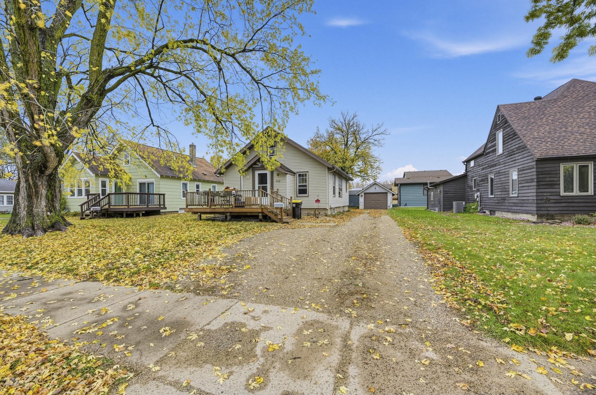 912 13th Street Property Photo 1