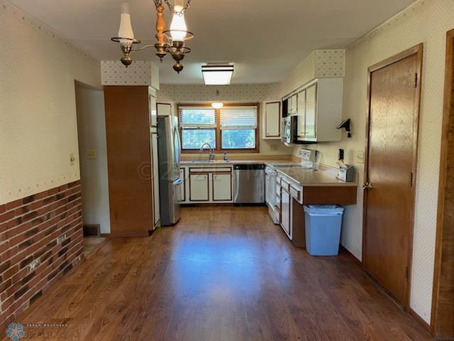 802 11th Avenue N Property Photo 11