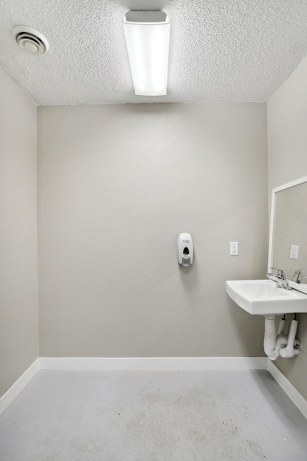 1209 12th Street 13 Property Photo 11
