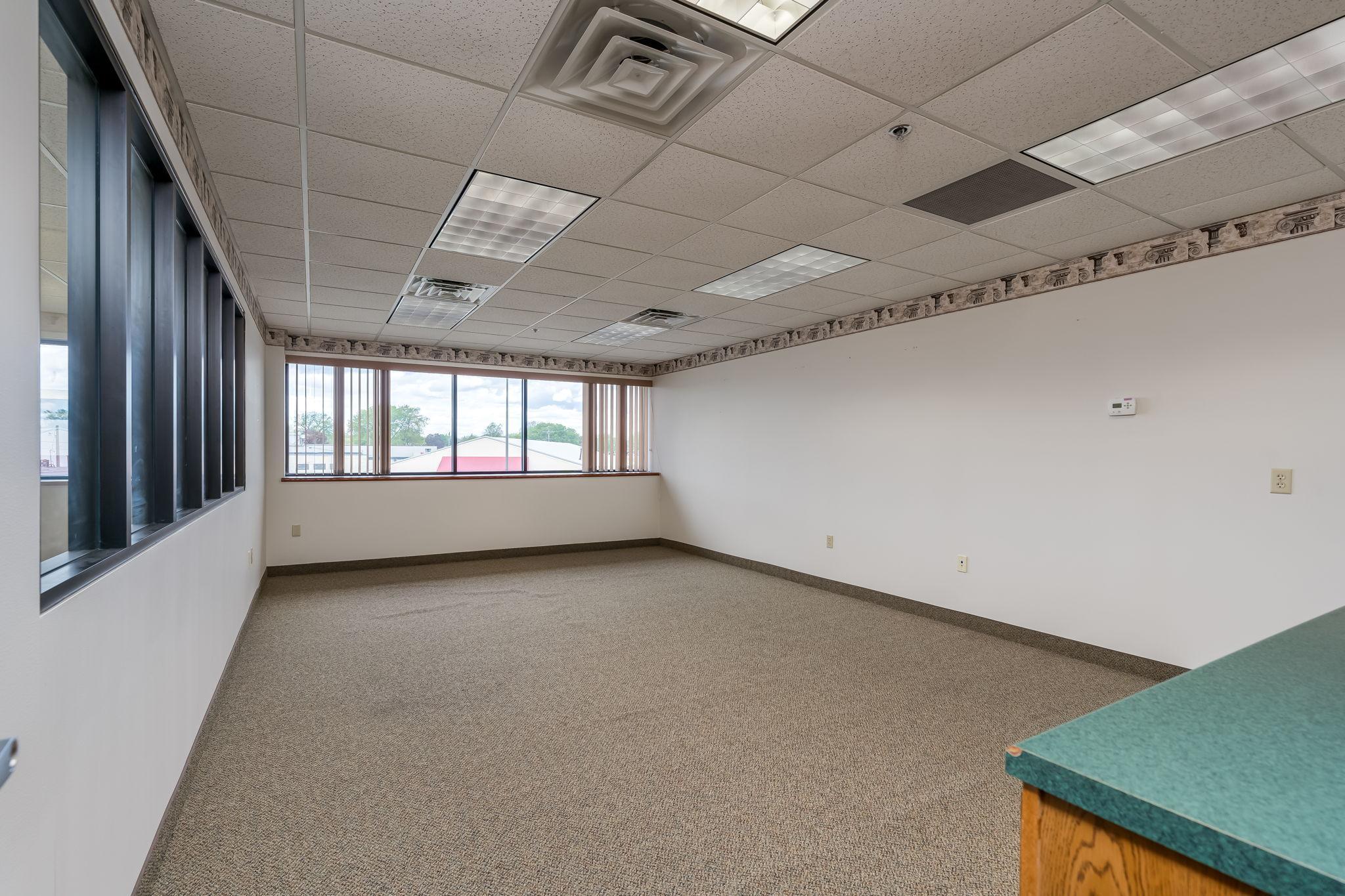1409 N Riverfront Drive Property Photo 23