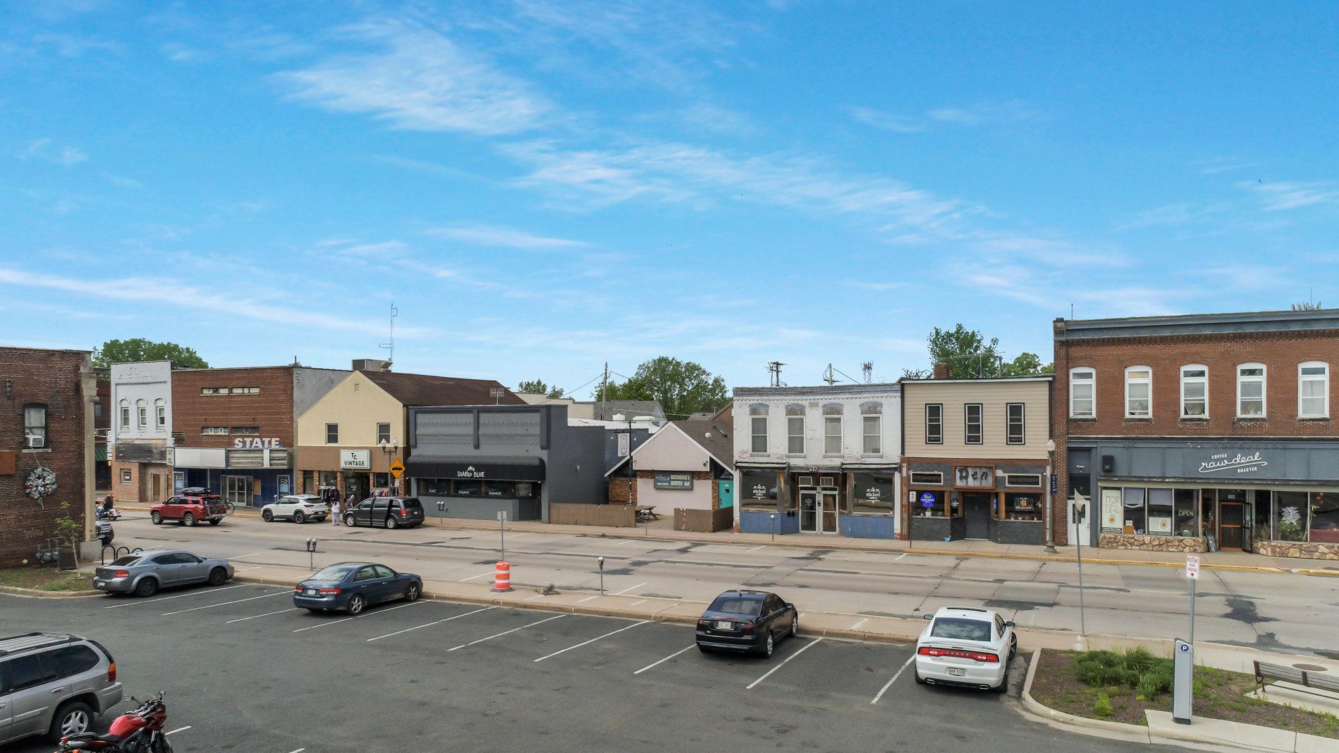 619 Broadway Street Property Photo 2
