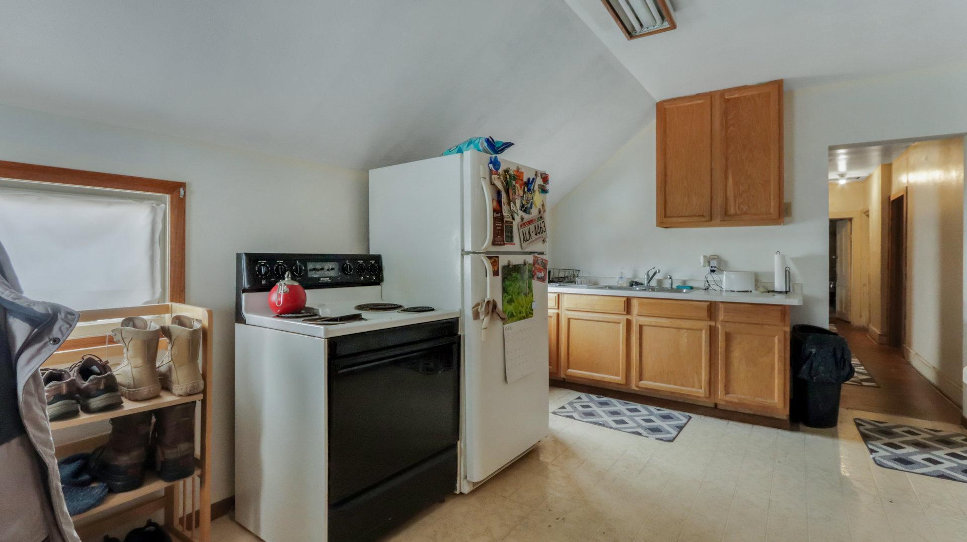 619 Broadway Street Property Photo 23