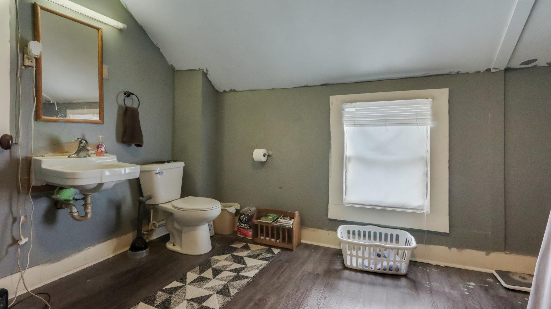 619 Broadway Street Property Photo 24
