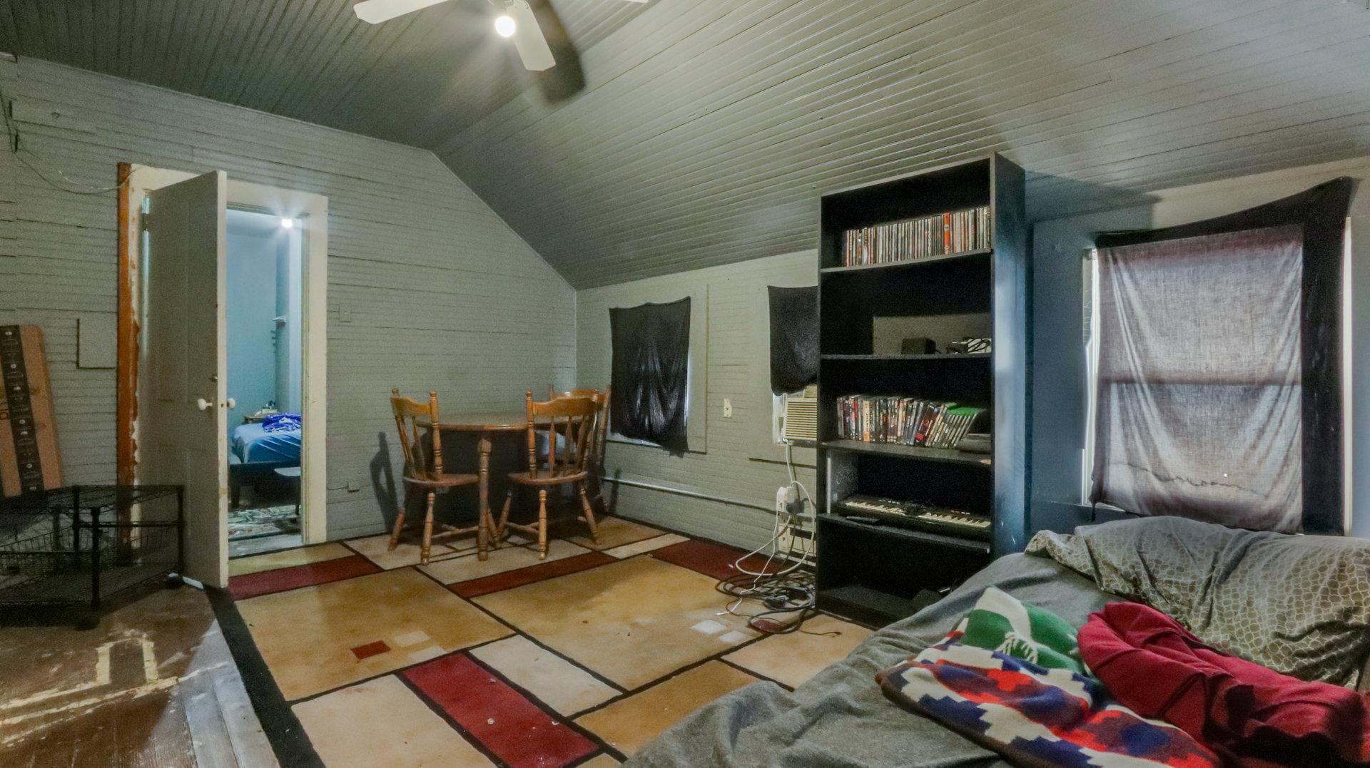 619 Broadway Street Property Photo 28