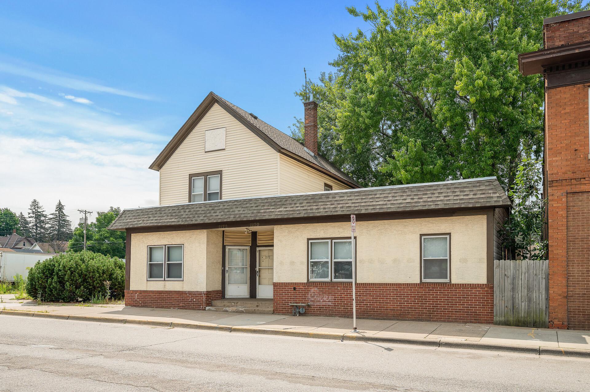 1170 7th Street Property Photo 2