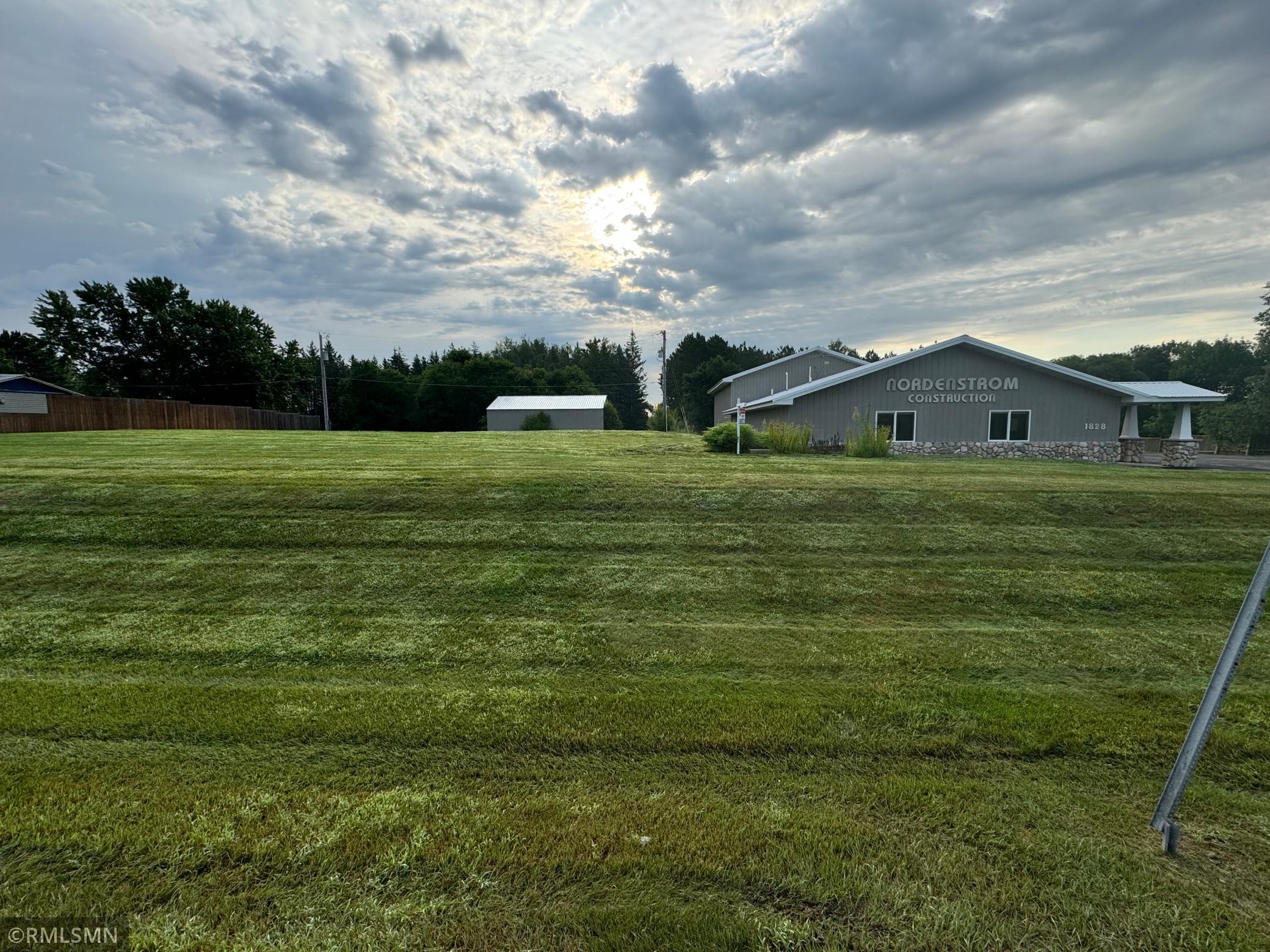 1828 Highway 65 Property Photo 1