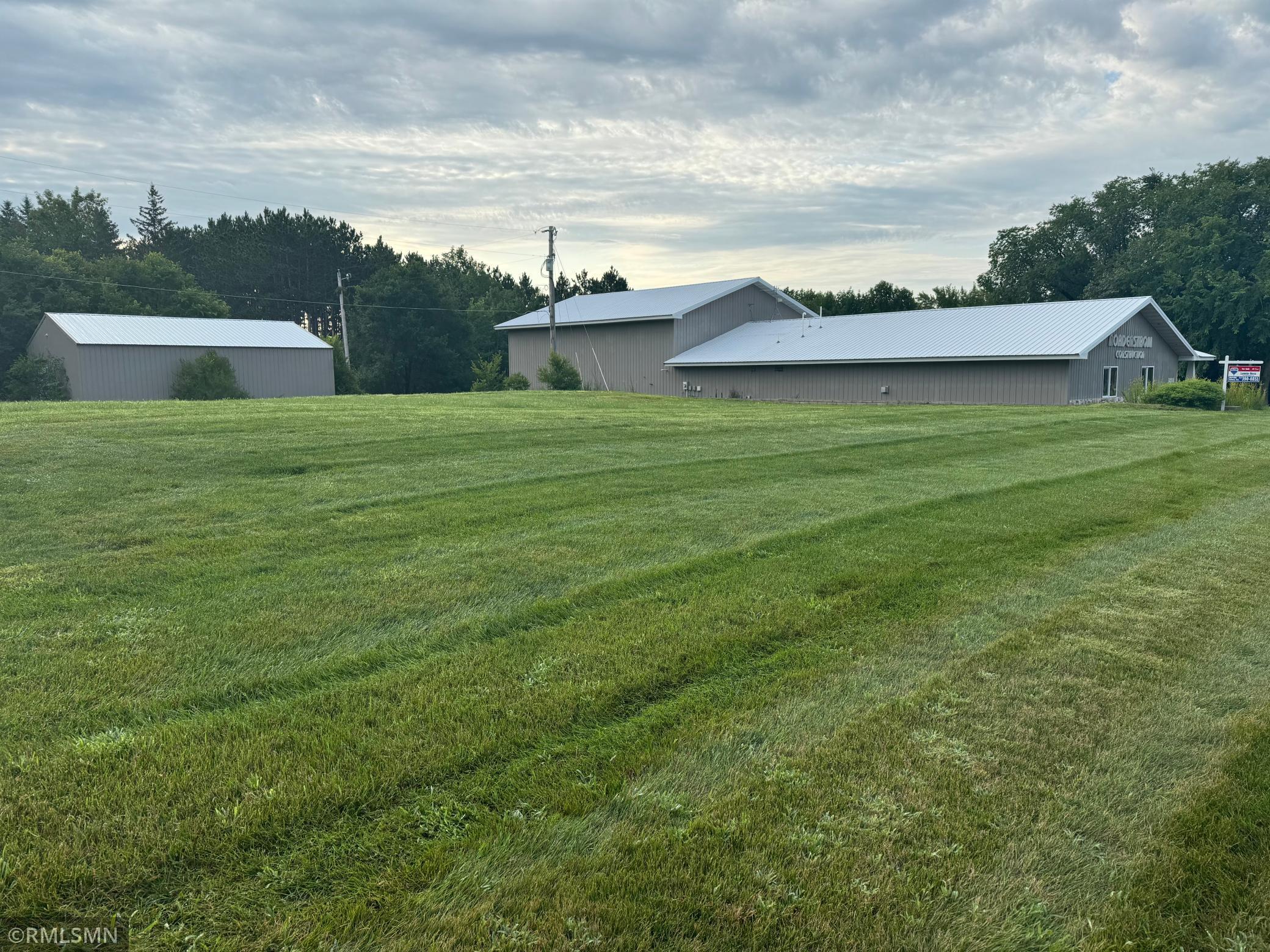 1828 Highway 65 Property Photo 9
