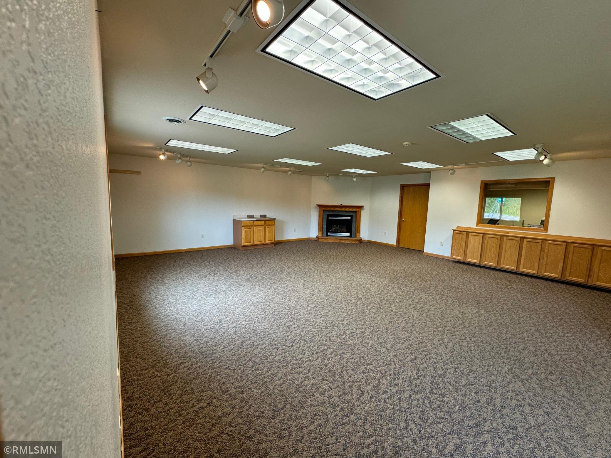 1828 Highway 65 Property Photo 11
