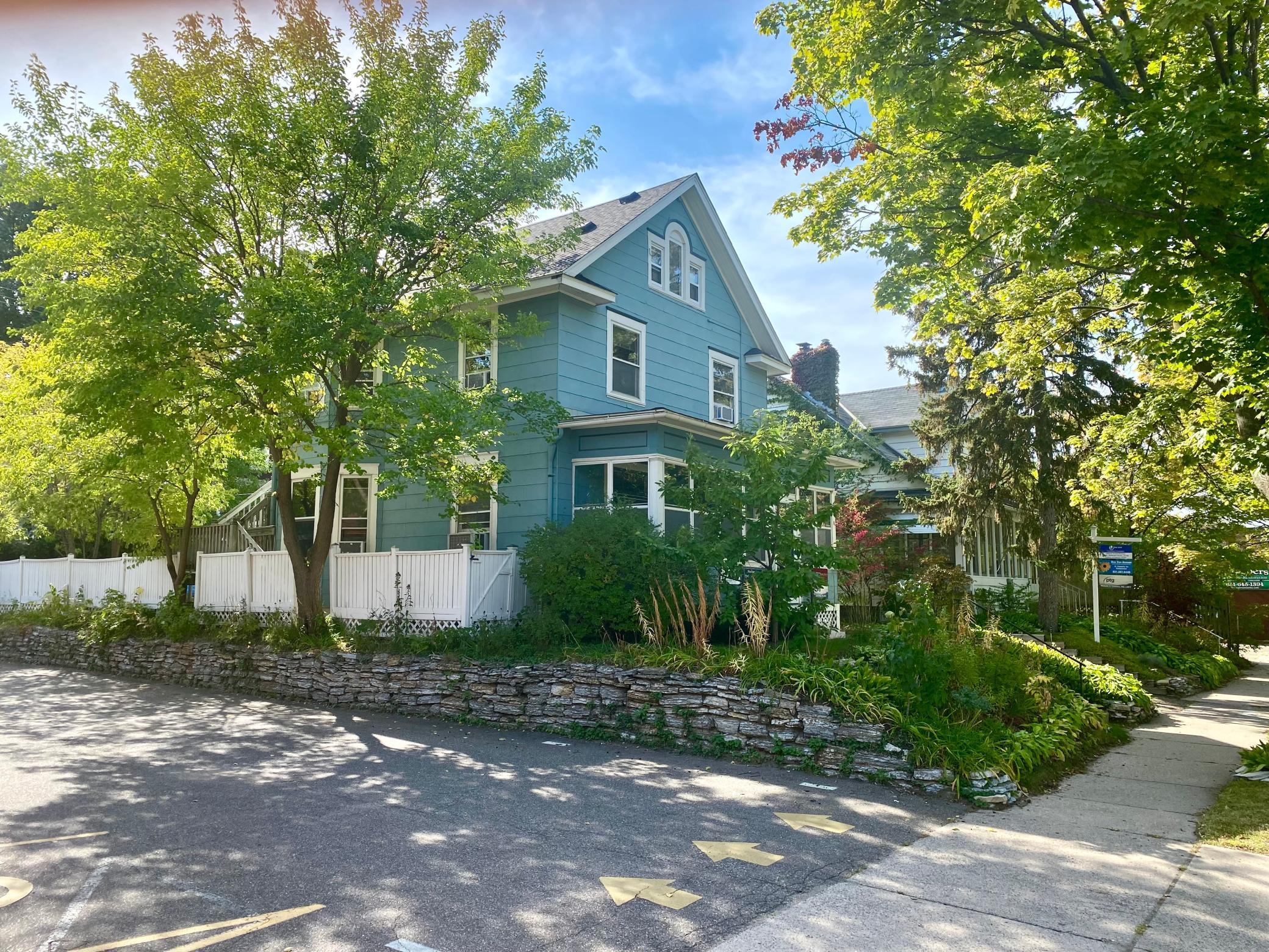 1678 Selby Avenue Property Photo 3