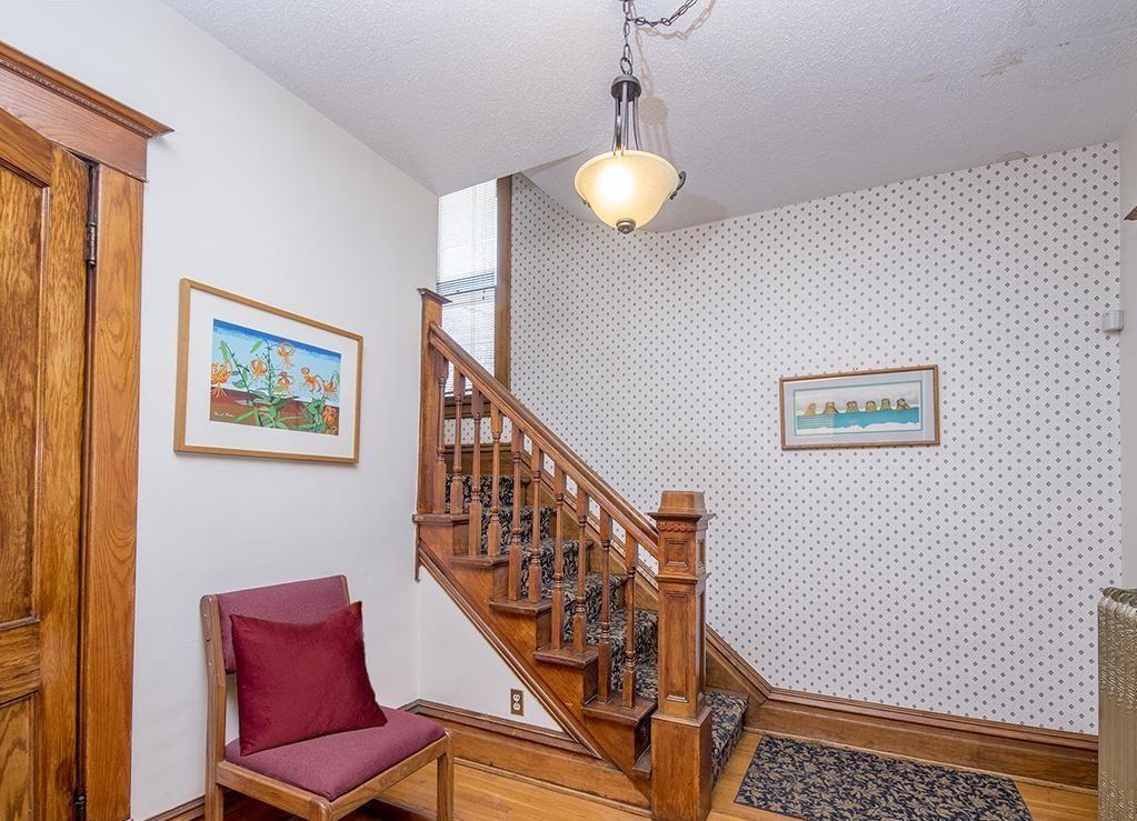 1678 Selby Avenue Property Photo 7