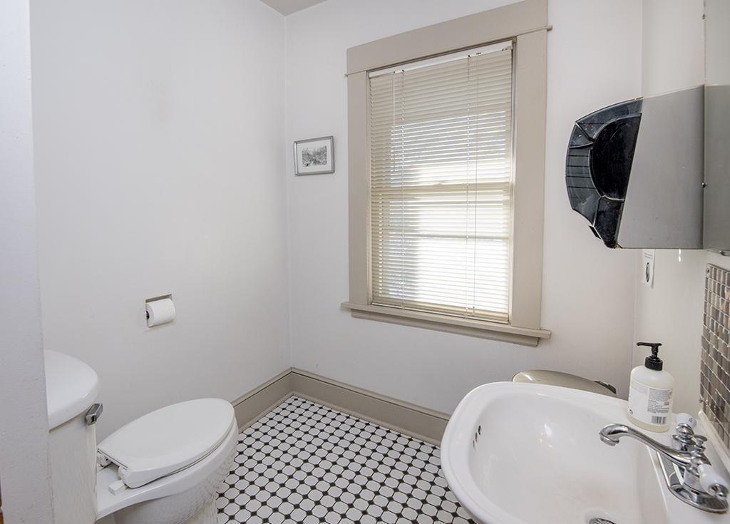 1678 Selby Avenue Property Photo 21