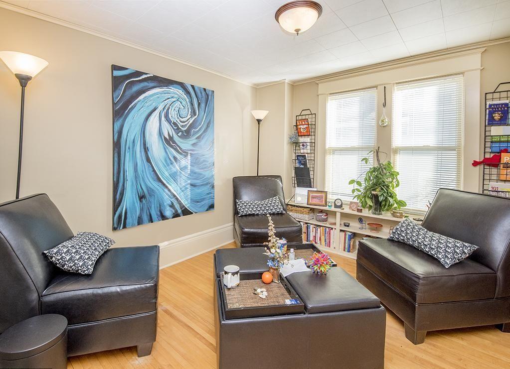 1684 Selby Avenue Property Photo 13
