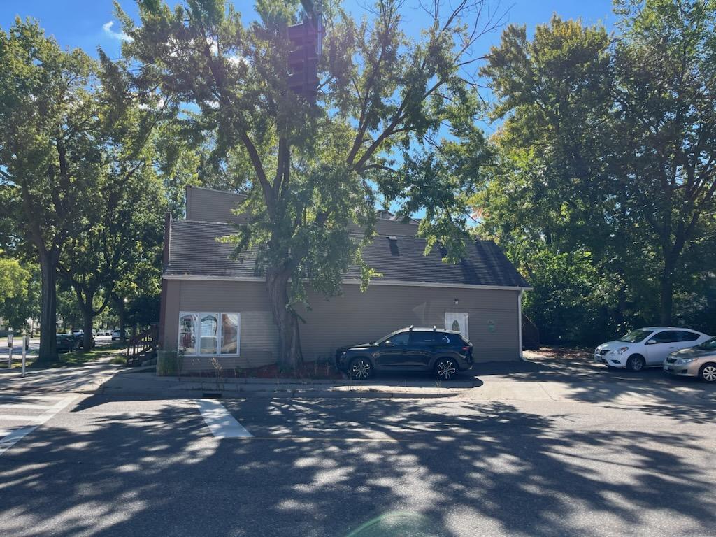 3500 Minnehaha Avenue Property Photo 6