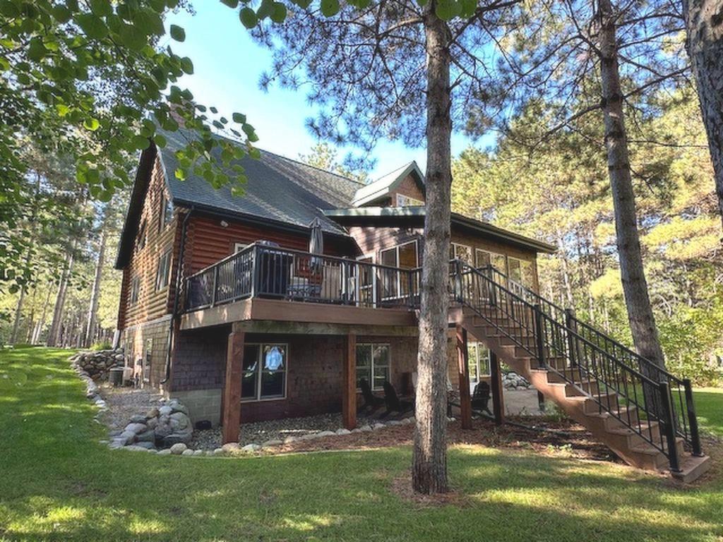 22012 Excelsior Drive Property Photo 3